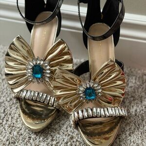 Glamorous Gold and Black Heels with Jewel Accent